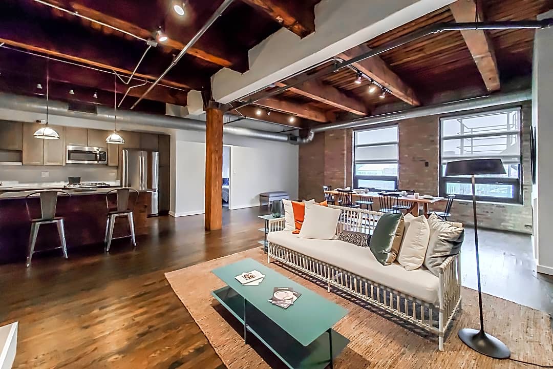 Lofts At Gin Alley 120 N Green St Chicago Il Apartments For Rent Rent Com [ 720 x 1080 Pixel ]