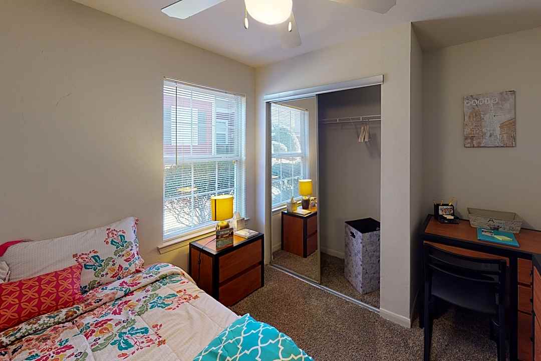 Cayce Cove 215 Spencer Pl Cayce Sc Apartments For Rent Rent Com