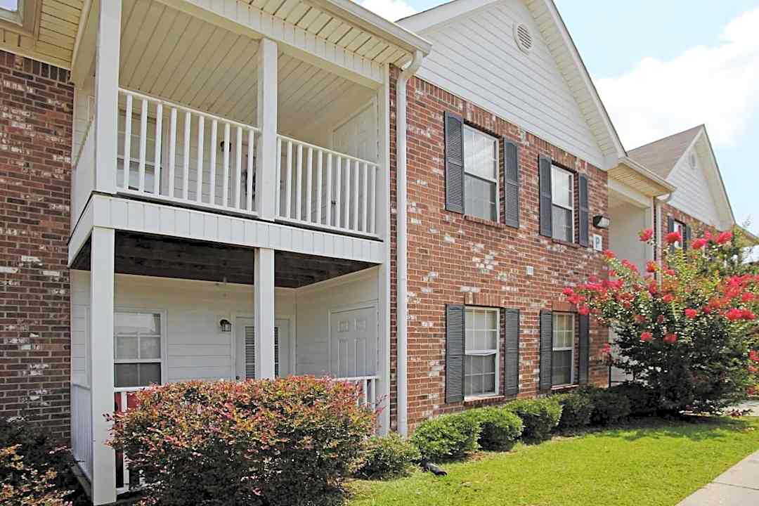 grande oak apartments 715 s haugh ave picayune ms apartments for rent rent com
