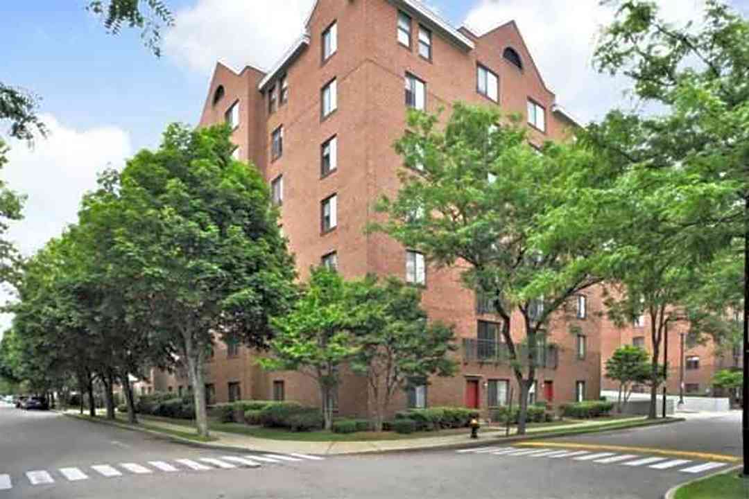 harbor point on the bay 24 oyster bay road boston ma apartments for rent rent com