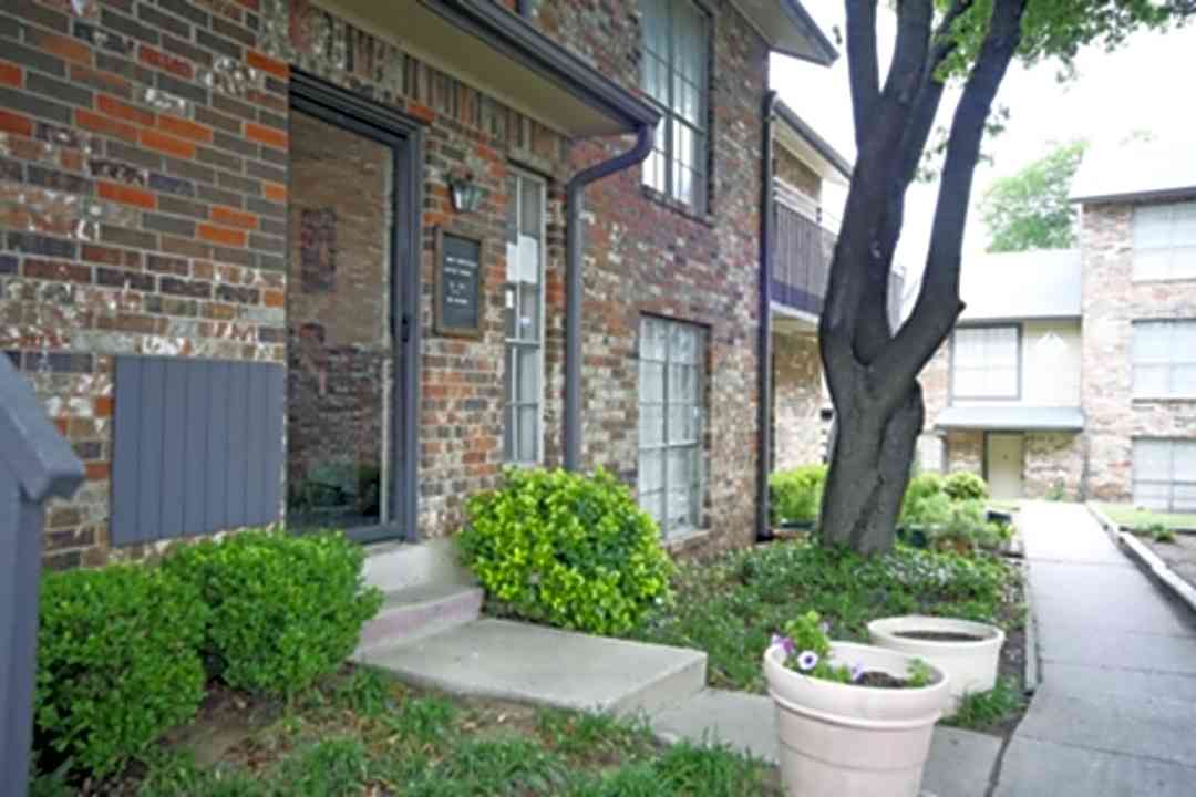 west creek village apartments dallas tx