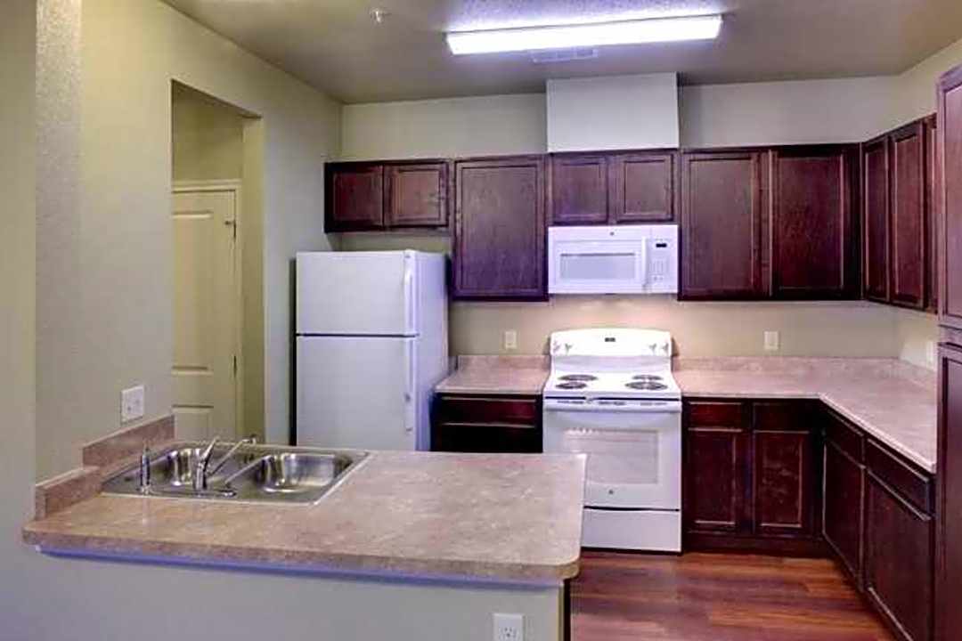 the park at sutton oaks 1010 locke st san antonio tx apartments for rent rent com