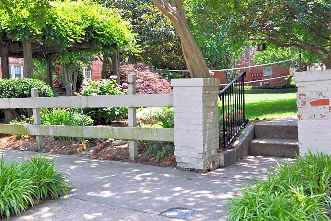 St James Terrace - 80 30th St Newport News Va Apartments For Rent Rentcom