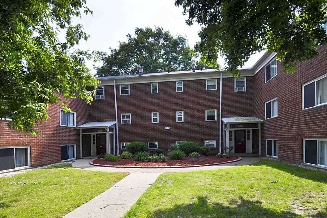 25 Comfortable Apartments on stumph road parma for Near Me