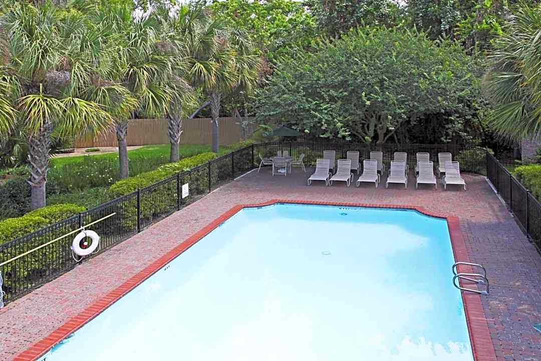 Fox Hall Apartments - 8222 Kingsbrook Rd Houston Tx Apartments For Rent Rentcom