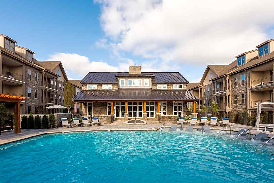 The Retreat At Iron Horse Apartments - 1000 Ironhorse Lane Franklin Tn Apartments For Rent Rentcom