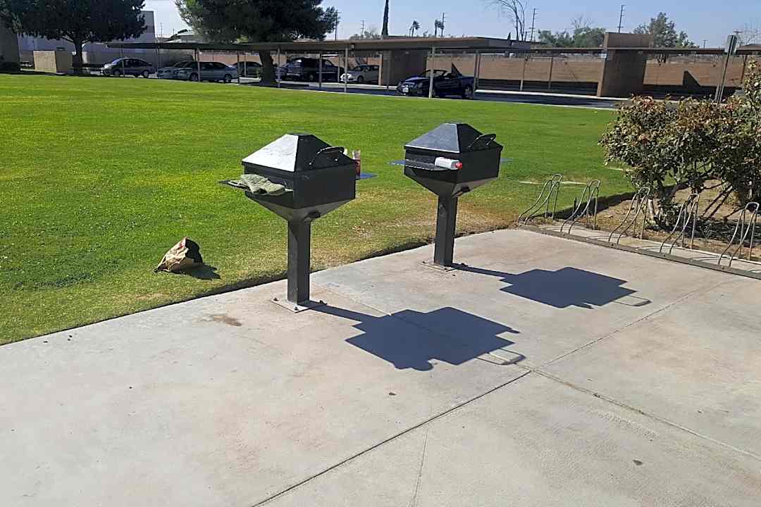 Desert View Apartments - 38633 10th St E Palmdale Ca Apartments For Rent Rentcom