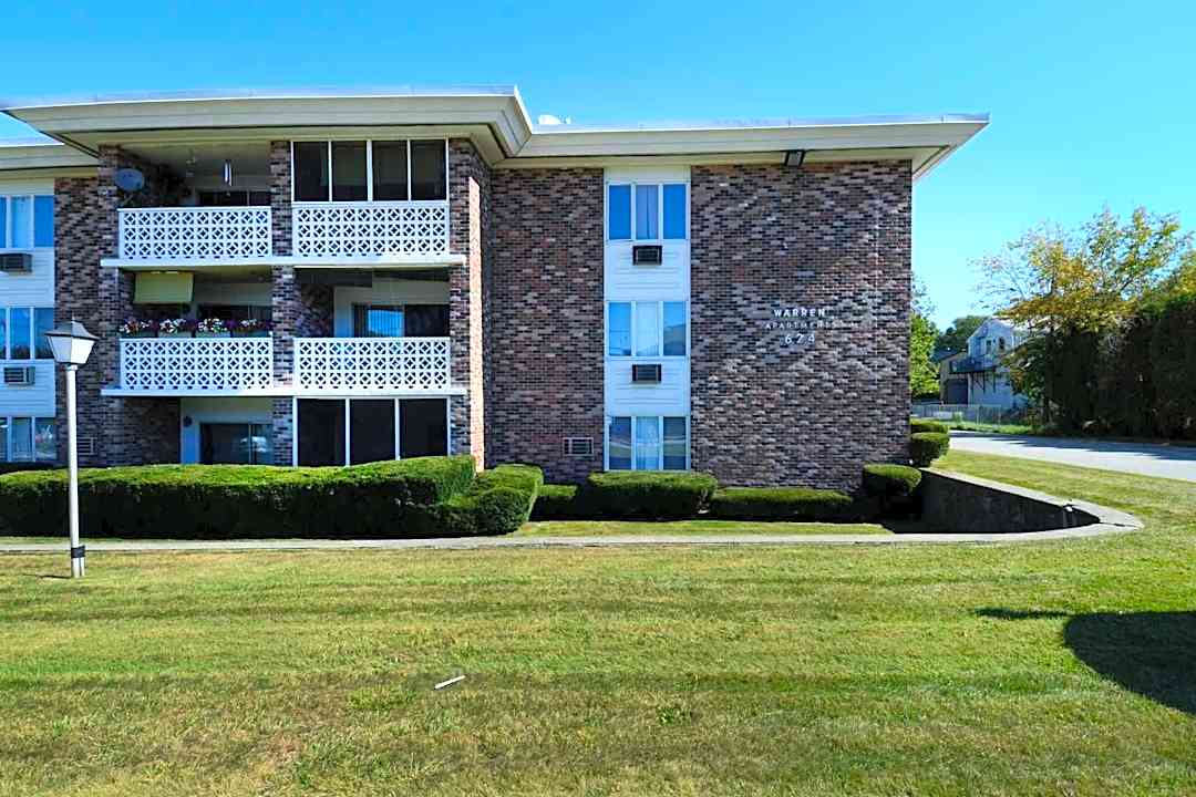 warren apartments 624 metacom ave warren ri apartments for rent rent com