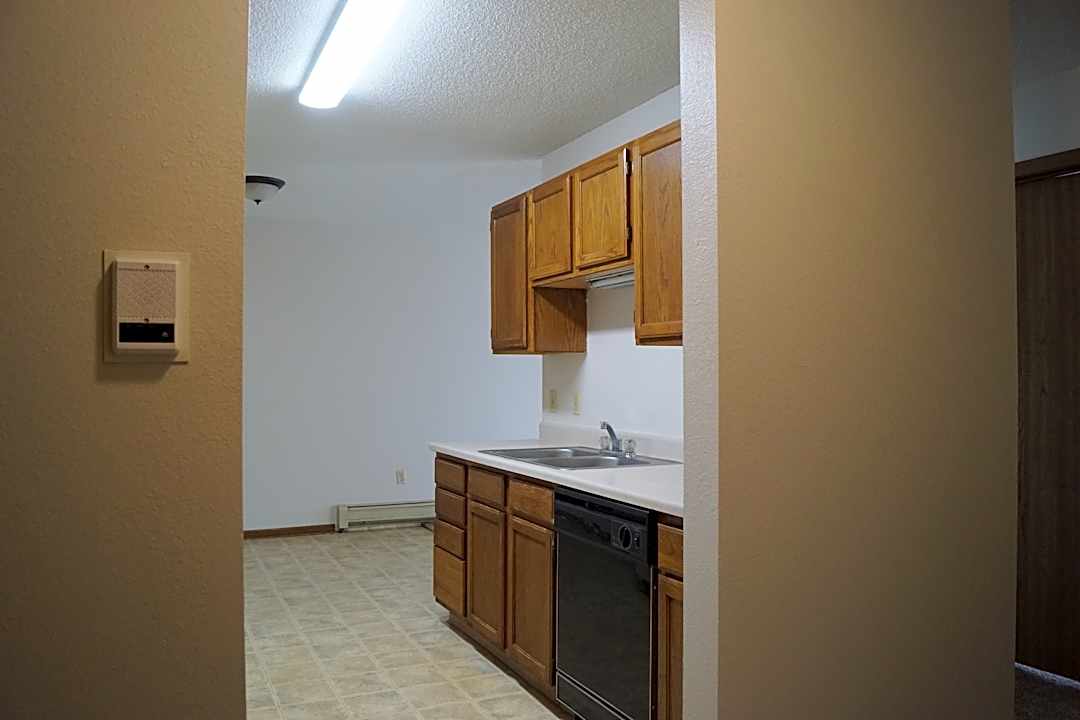 North Cleveland Apartments 901 N Cleveland Ave Sioux Falls Sd Apartments For Rent Rent Com