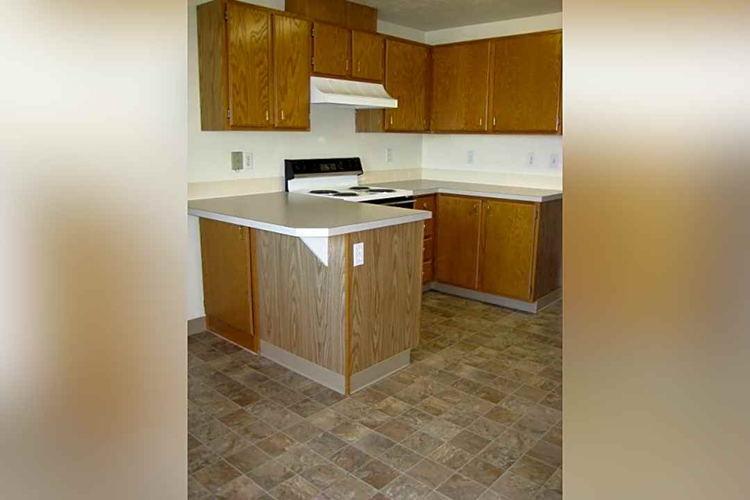 Alki Court 12112 E Alki Ave Spokane Valley Wa Apartments For Rent Rent Com