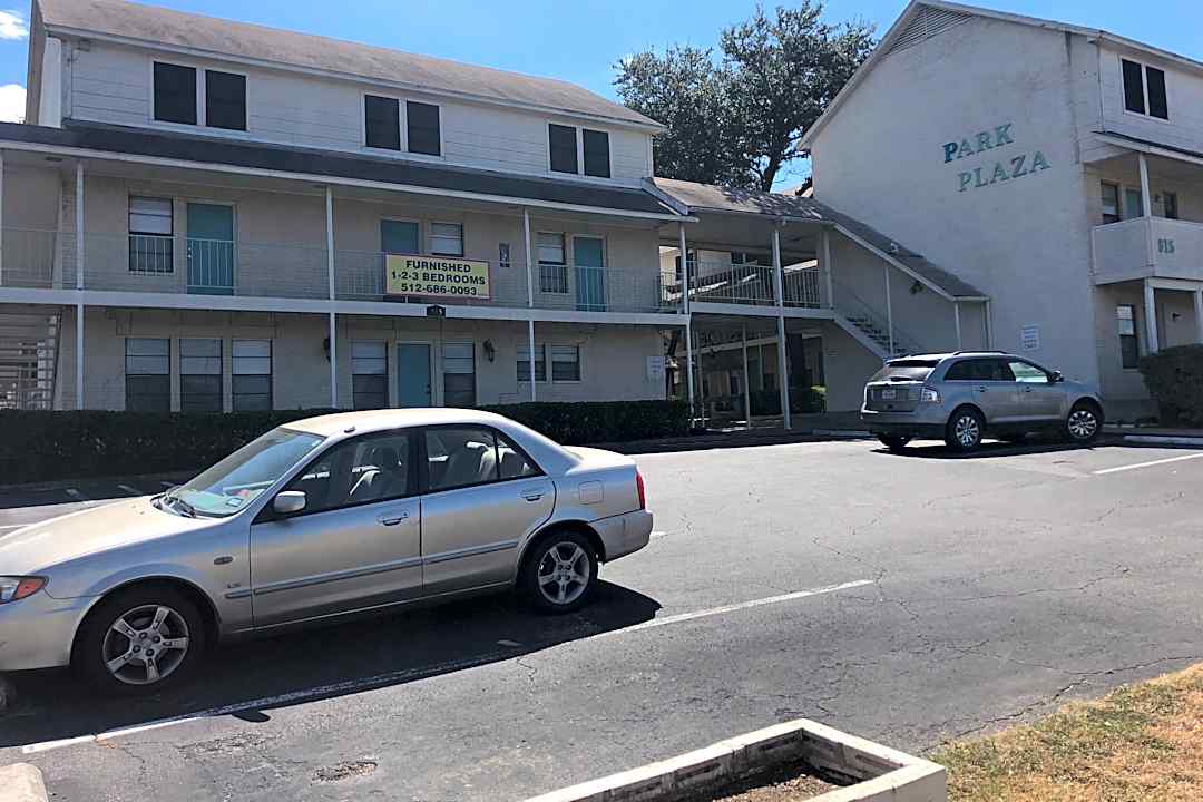 Park Plaza - 915 E 41st St | Austin, TX Apartments for Rent | Rent.