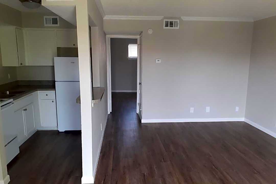 spanish crest 462 utopia ave san antonio tx apartments for rent rent com