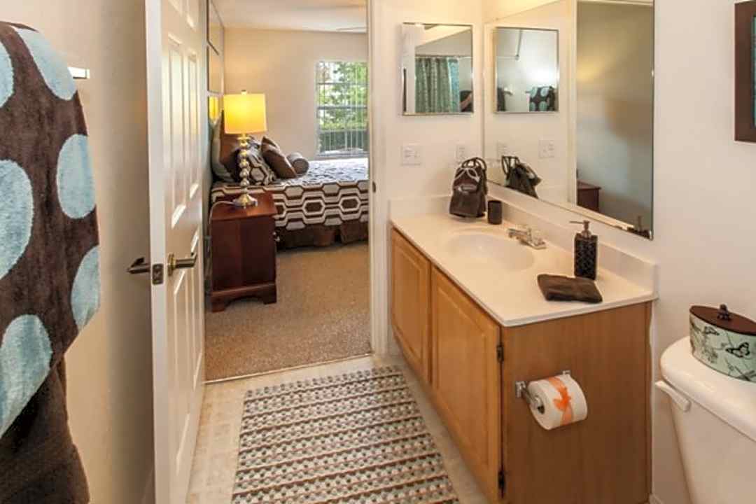 Charleston Club 500 Fox Quarry Ln Sanford Fl Apartments For Rent Rent Com