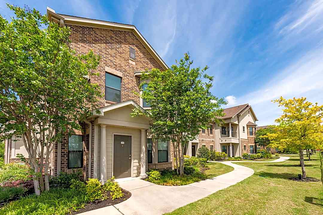 cortland sugar land 5200 point west cir richmond tx apartments for rent rent com