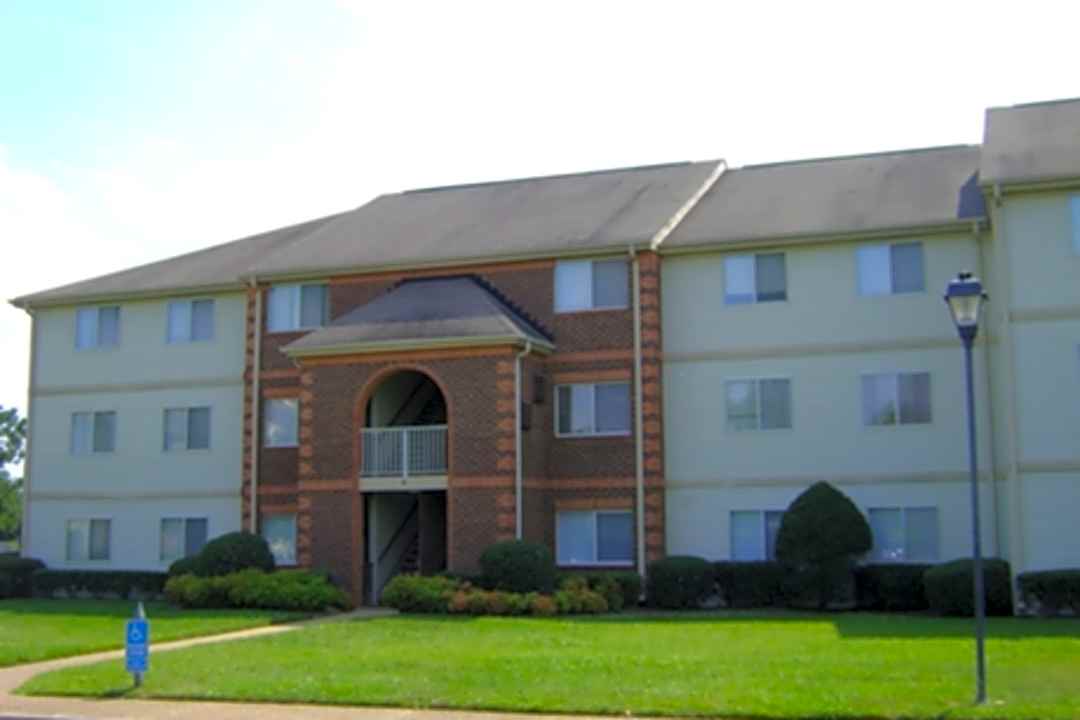 Kings Landing Apartments - 1000 Litton Ln Suffolk Va Apartments For Rent Rentcom