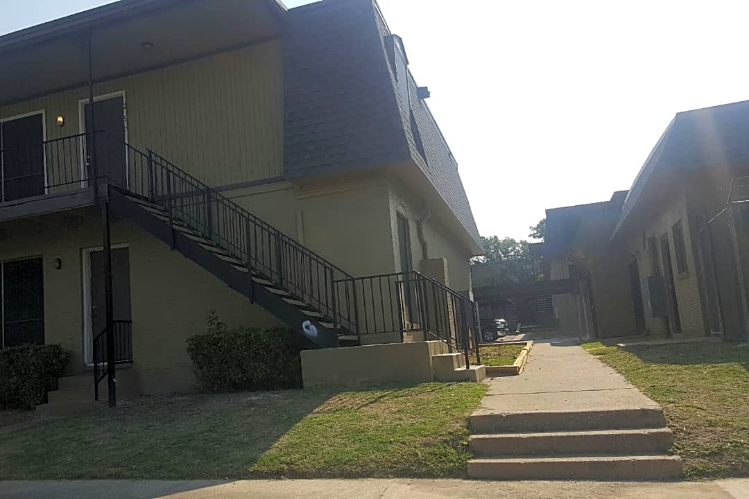 Westridge Apartments - 4115 Druid Hills Dr | Dallas, TX Apartments for Rent | Rent.