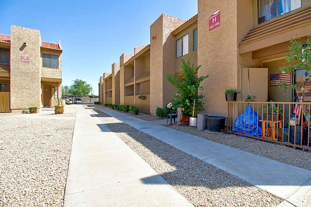 Wind Springs Apartments 3515 East Bell Road Phoenix Az Apartments For Rent Rent Com