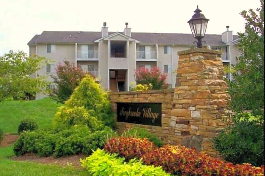 treybrooke village 117 teakwood drive greensboro nc apartments for rent rent com