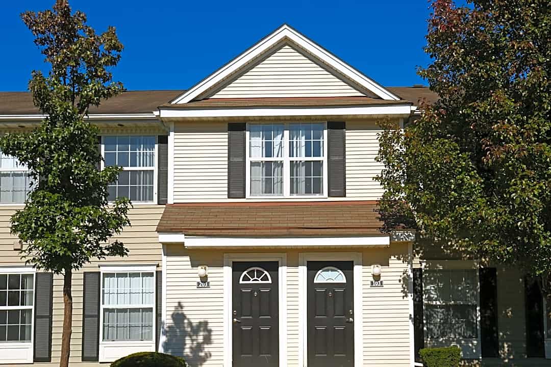 Willow Ridge Apartments 2020 Arbor Cir E Ypsilanti Mi Apartments For Rent Rent Com