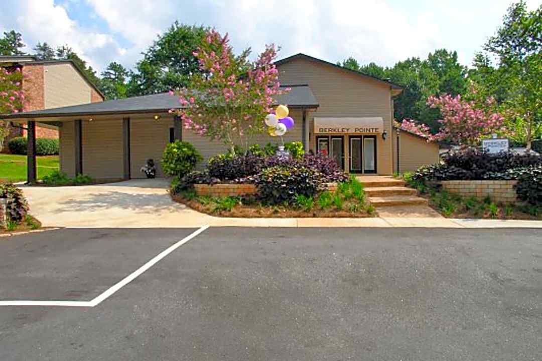 berkley pointe 500 wenwood rd greenville sc apartments for rent rent com