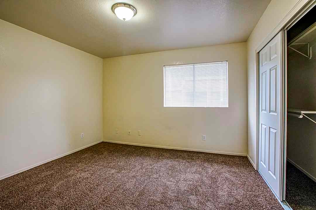 Westmarc Apartment Homes 2264 N Marks Avenue Fresno Ca Apartments For Rent Rent Com