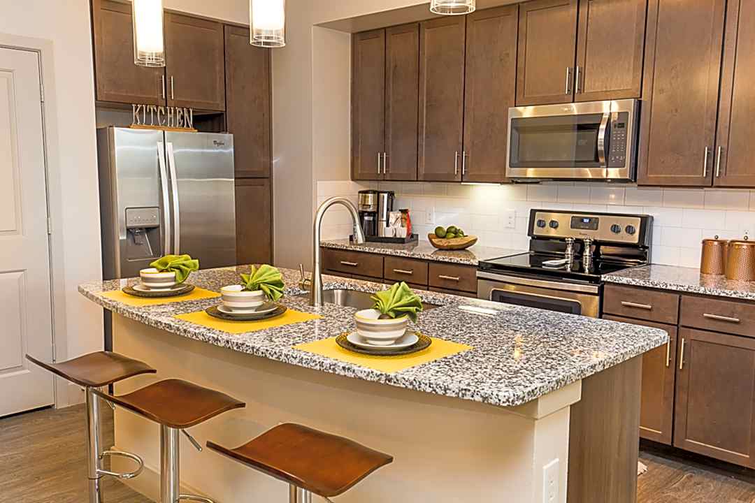 Kings Landing - 331 Forest Center Dr Kingwood Tx Apartments For Rent Rentcom