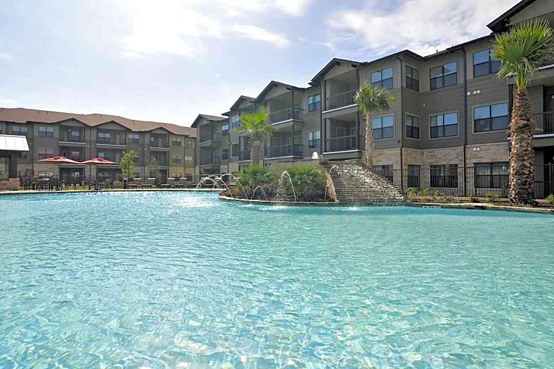 legacy brooks resort apartments 7035 pickwell drive san antonio tx apartments for rent rent com