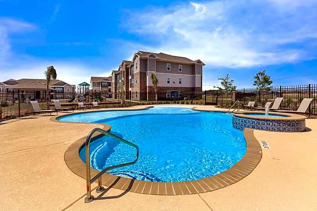 Riverstone 3521 Airline Road Corpus Christi Tx Apartments For Rent Rent Com