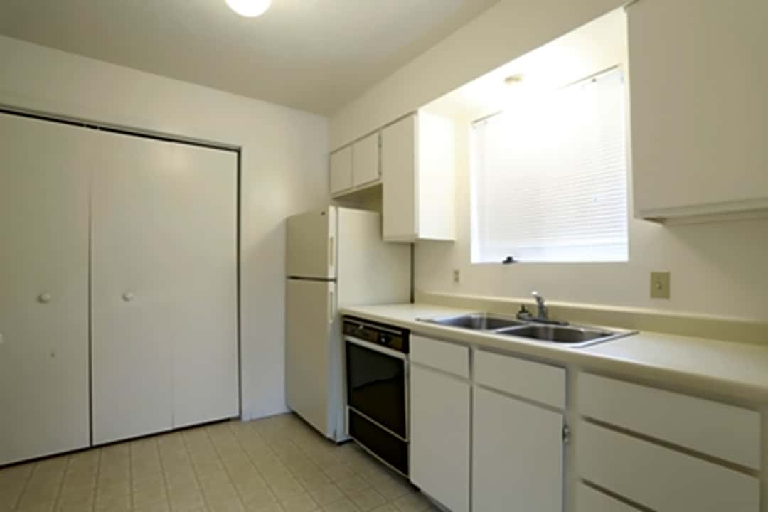 The Point At Fort Union 7205 South 350 East Midvale Ut Apartments For Rent Rent Com