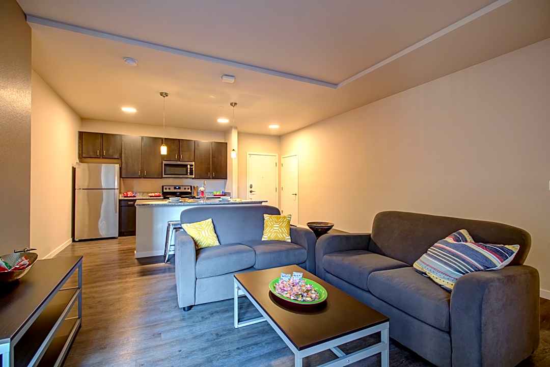 stadium apartments per bed lease 821 west lake street fort collins co apartments for rent rent com