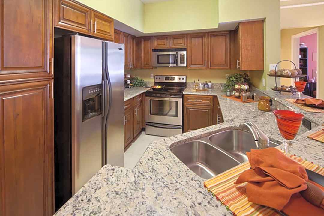 Alvista Metrowest 2207 Lake Debra Drive Orlando Fl Apartments For Rent Rent Com