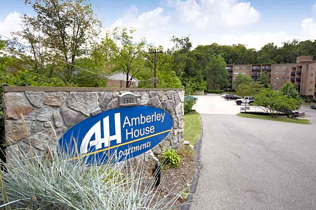 Amberley House 3501 Section Rd Cincinnati Oh Apartments For Rent Rent Com