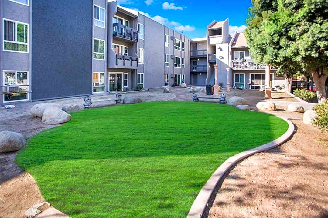 The Valley Collection On 9010 Tobias 9010 Tobias Avenue Panorama City Ca Apartments For Rent Rent Com