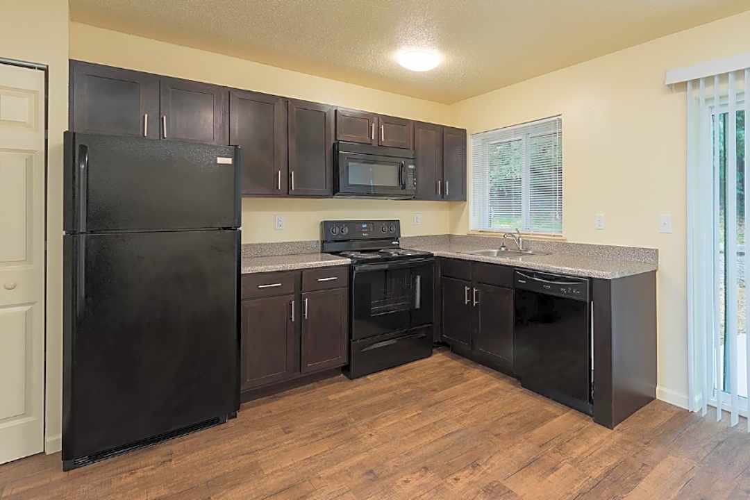 westport crossing 11120 graben dr saint ann mo apartments for rent rent com