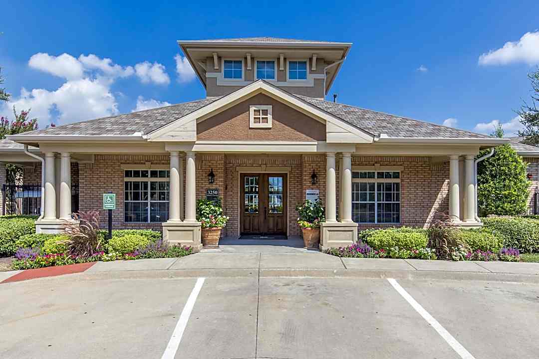 Villas Of El Dorado Apartments 3250 Hudson Xing Mckinney Tx Apartments For Rent Rent Com