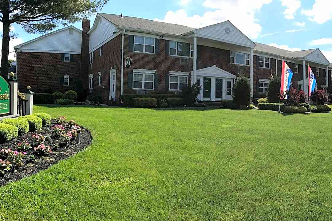 Windsor Castle Apartments - 8 Devonshire Drive East Windsor Nj Apartments For Rent Rentcom
