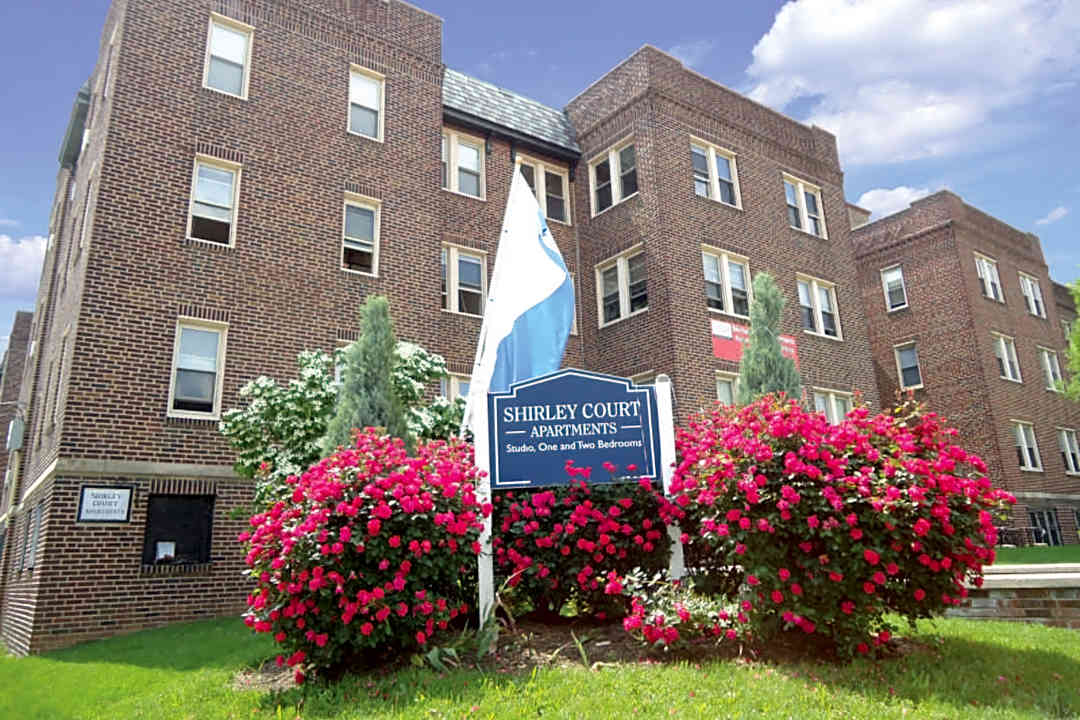 shirley court apartments 7201 bradford rd upper darby pa apartments for rent rent com