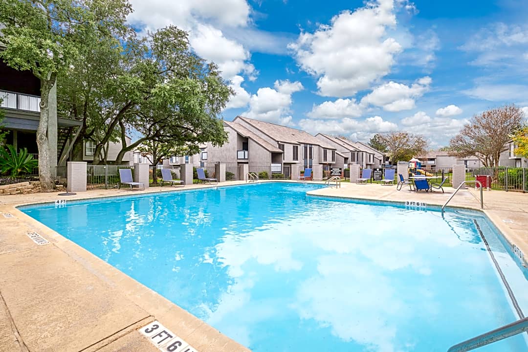 Star Club - 8800 Starcrest Dr | San Antonio, TX Apartments for Rent | Rent.