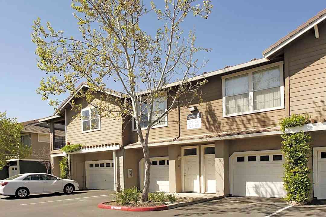 Seville At Mace Ranch 4501 Alhambra Dr Davis Ca Apartments For Rent Rent Com