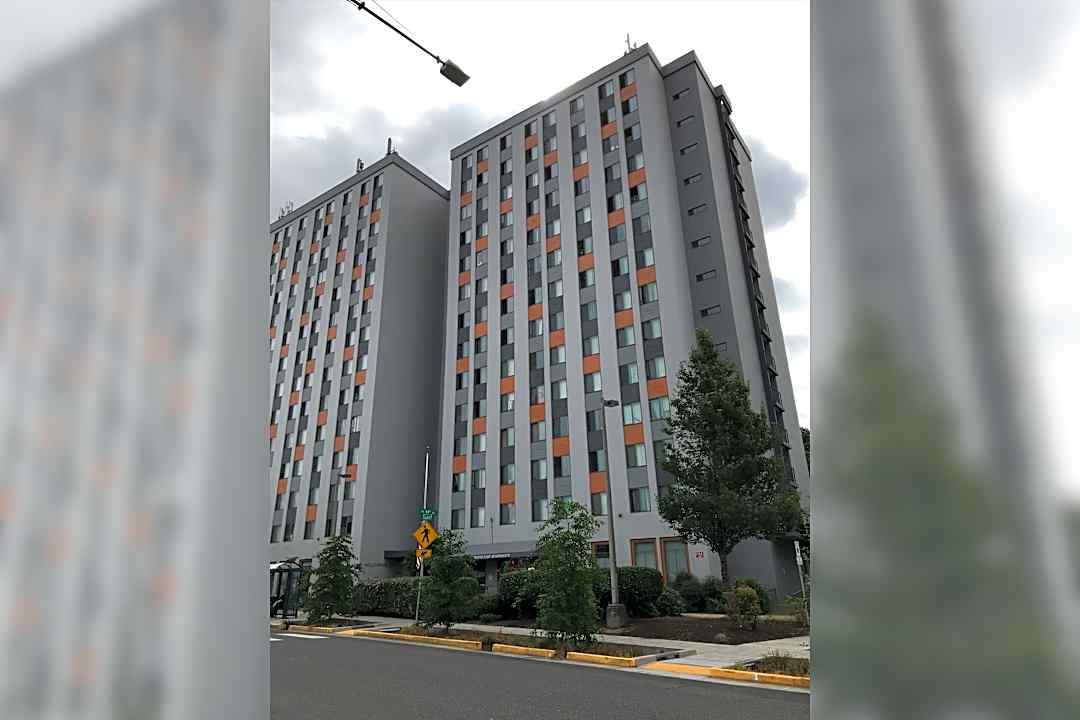 Hollywood East - 4400 Ne Broadway St Portland Or Apartments For Rent Rentcom