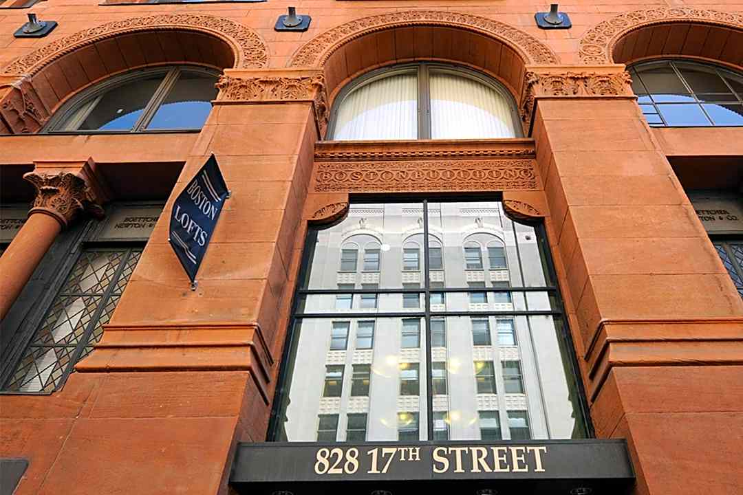 Bank And Boston Lofts Apartments 817 17th St Denver Co Apartments For Rent Rent Com