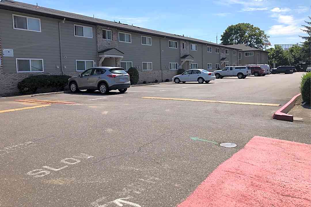 Gateway Park Apartments - 600 Ne 101st Ave Portland Or Apartments For Rent Rentcom