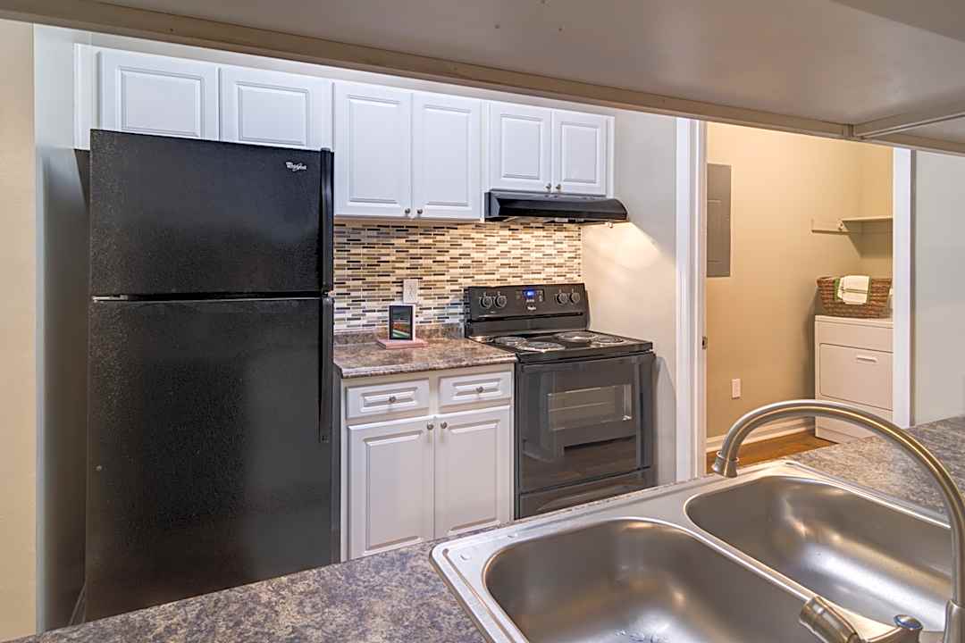 Austin Chase 291 Plantation Centre Dr N Macon Ga Apartments For Rent Rent Com