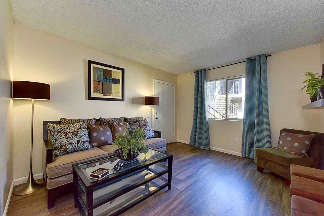 Ashford Heights 4339 Galbrath Dr Sacramento Ca Apartments For Rent Rent Com