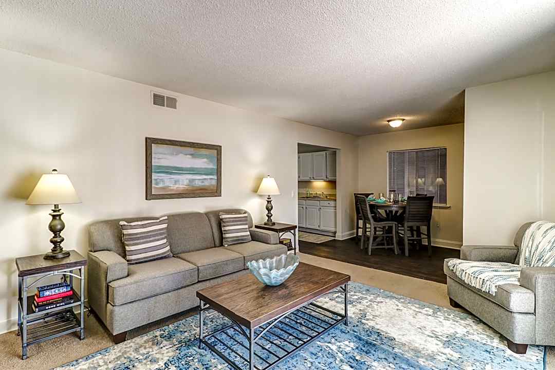 The Lory Of Harbison 100 Fairforest Rd Columbia Sc Apartments For Rent Rent Com