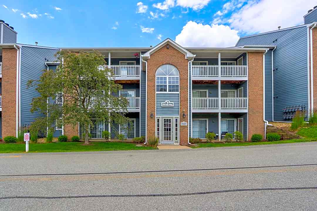 Eagle Ridge Apartments - 1500 Eagle Ridge Drive Monroeville Pa Apartments For Rent Rentcom