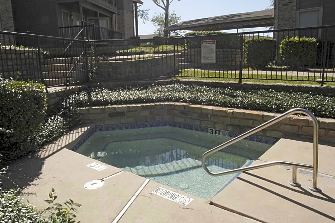 Fossil Ridge Apartments - 5600 N Beach St | Haltom City, TX Apartments for  Rent | Rent.