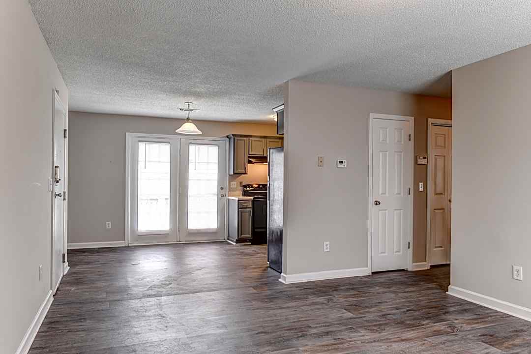 Jade North Apartments 115 127 Berlin St Athens Ga Apartments For Rent Rent Com