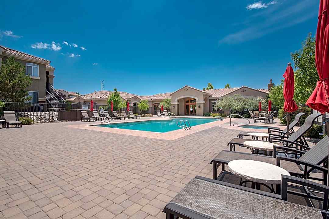 Broadstone Towne Center 1801 Gibson Blvd Se Albuquerque Nm Apartments For Rent Rent Com
