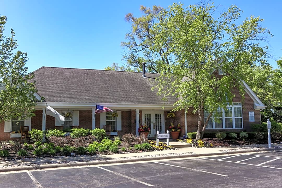 Arlington Club Apartments - 1533 Baldwin Court | Wheeling, IL Apartments  for Rent | Rent.